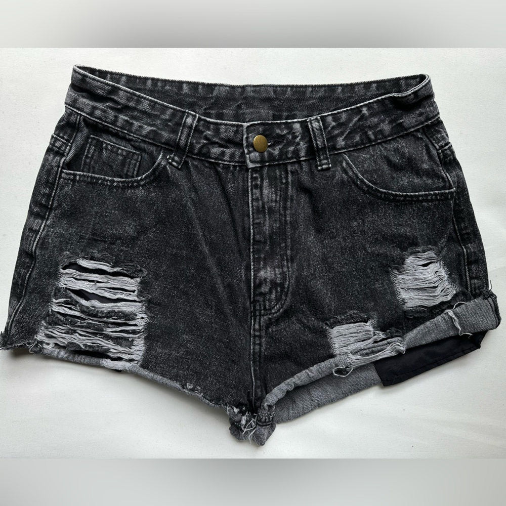 Stunning Shein Black Shorts